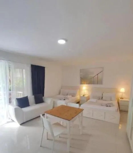 Coral Studios Pool View - Playa Los Corales Punta Cana Apartment