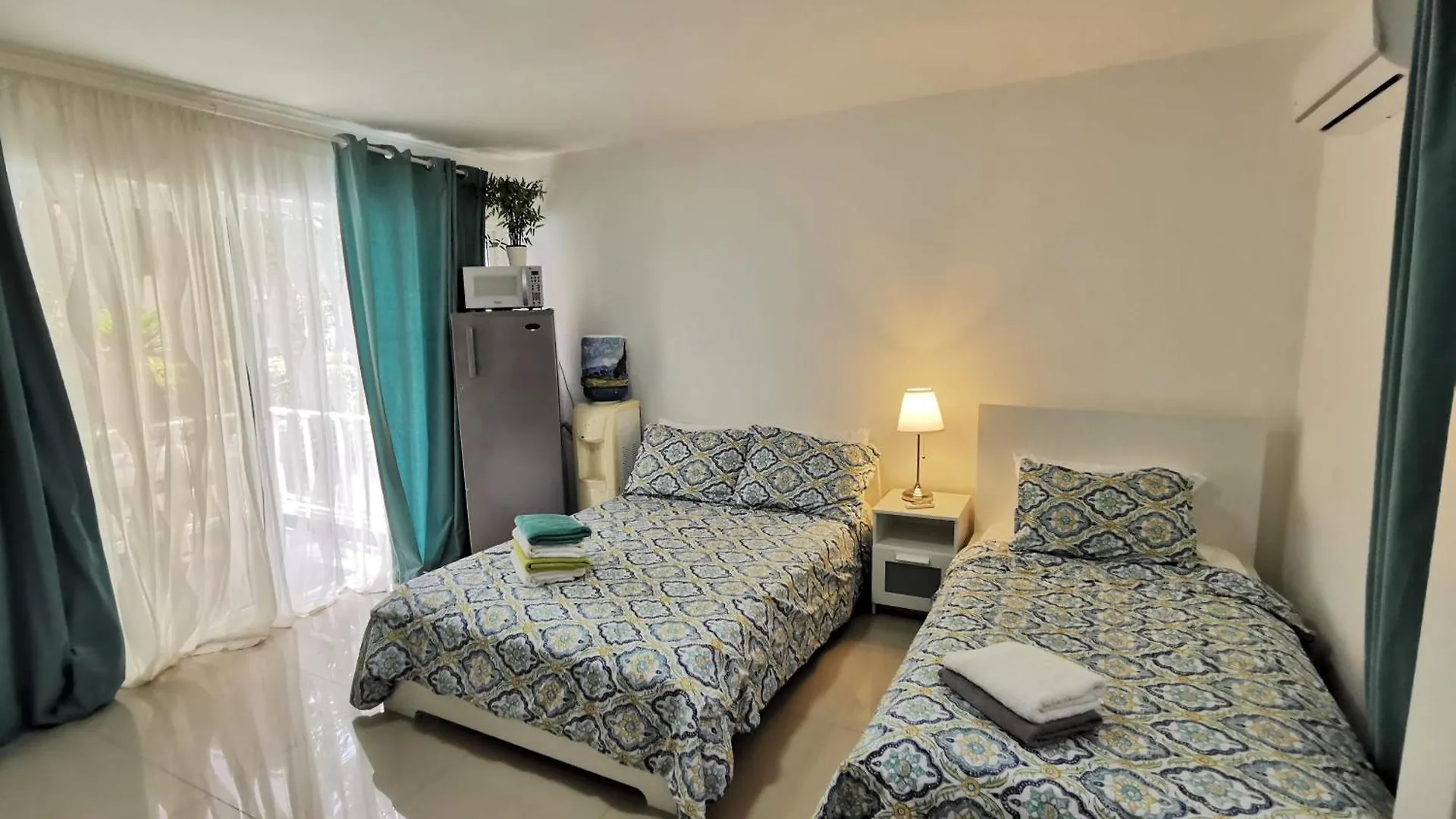 Coral Studios Pool View - Playa Los Corales Punta Cana