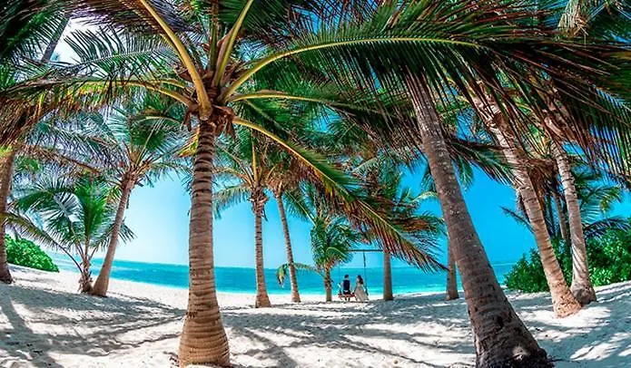 Coral Studios Pool View - Playa Los Corales Punta Cana Apartment