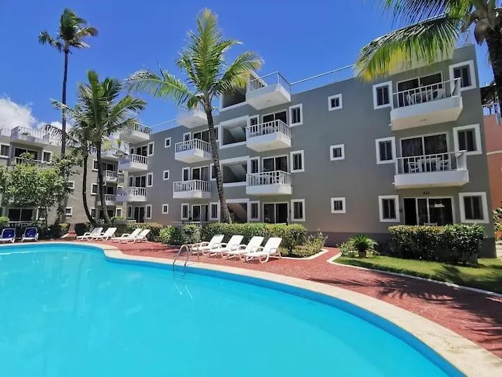 Coral Studios Pool View - Playa Los Corales Punta Cana